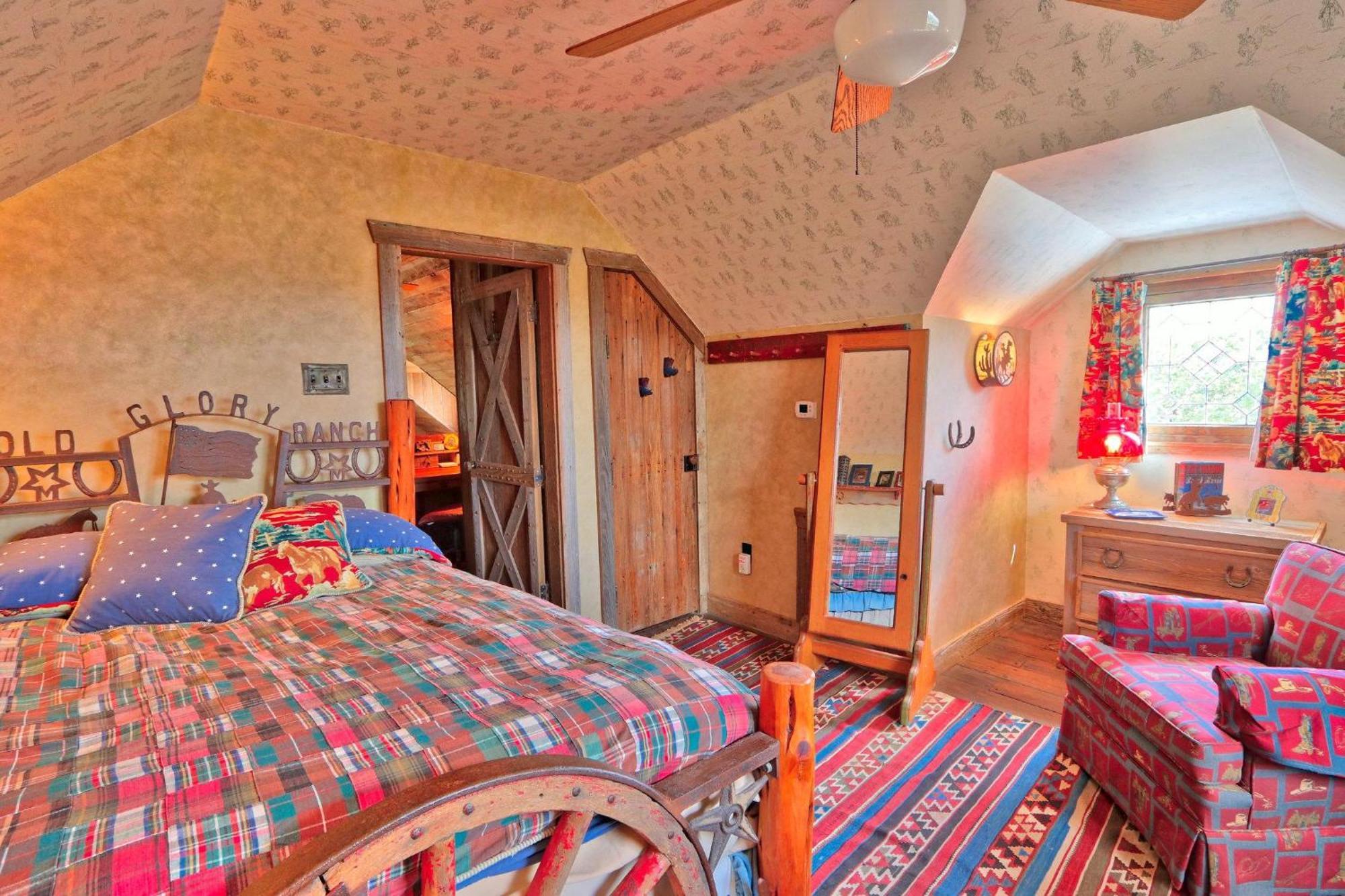 Log Cabin At Old Glory Ranch Wimberley Exterior foto